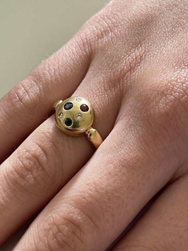 Sortija de Oro Amarillo de 18 Quilates. - Imagen 8