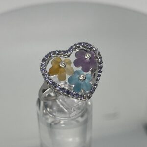 Sortija de Oro y Diamantes.