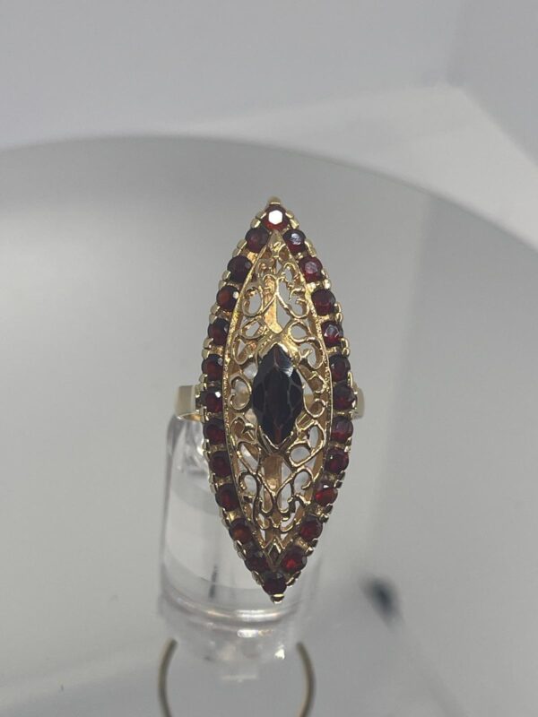 Sortija de Oro con Granates Naturales - Imagen 3