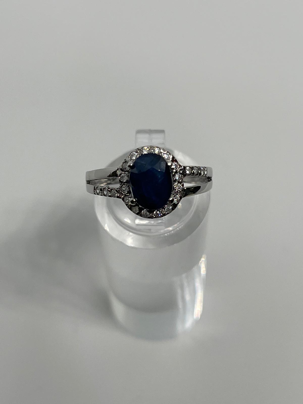 Sortija de Oro Blanco y Zafiro - Imagen 3