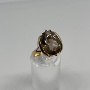 Sortija de Oro 18 Quilates y Cuarzo.