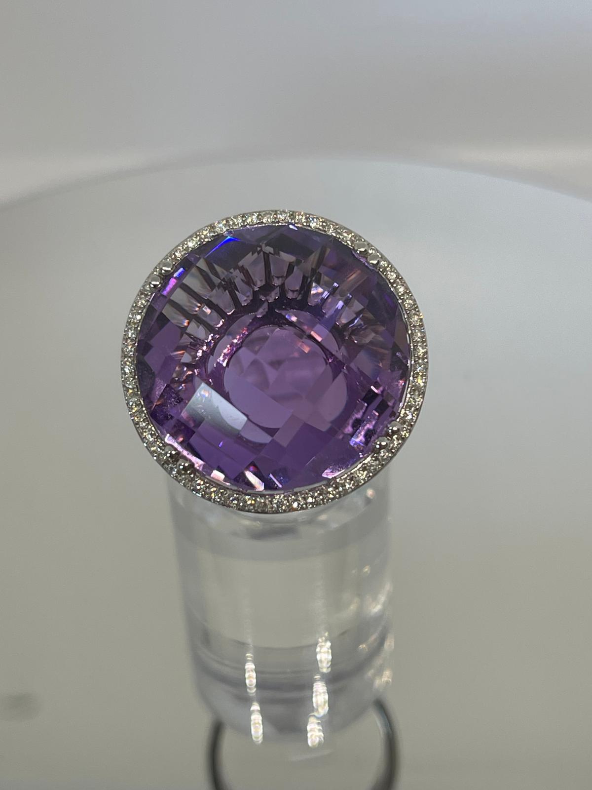 Sortija de Oro Blanco con Amatista y Diamantes. - Imagen 3