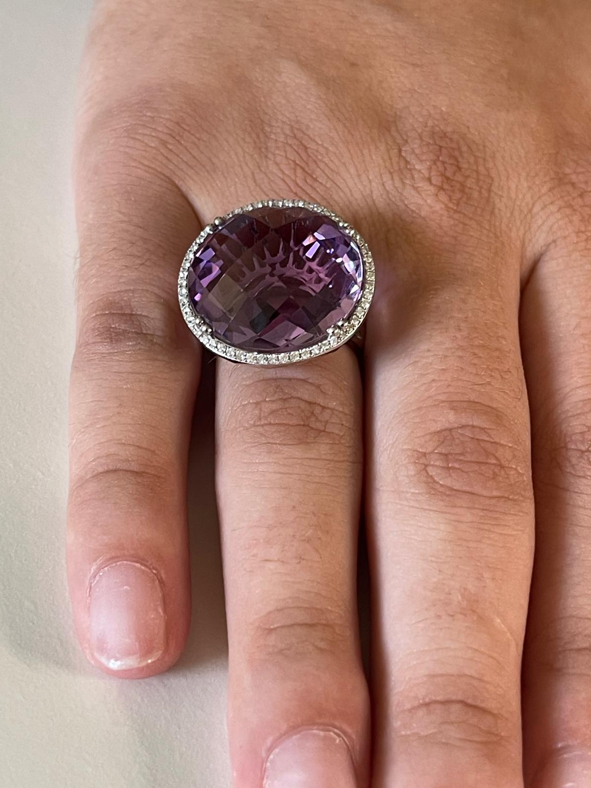 Sortija de Oro Blanco con Amatista y Diamantes. - Imagen 10