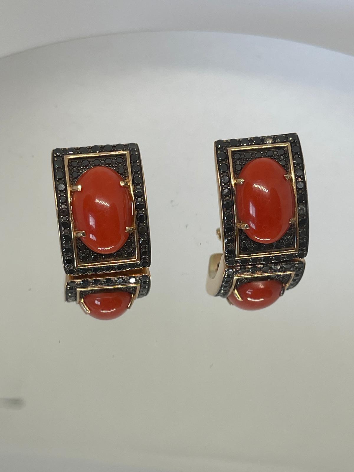 Pendientes de Oro con Diamantes Negros y Coral. - Imagen 3
