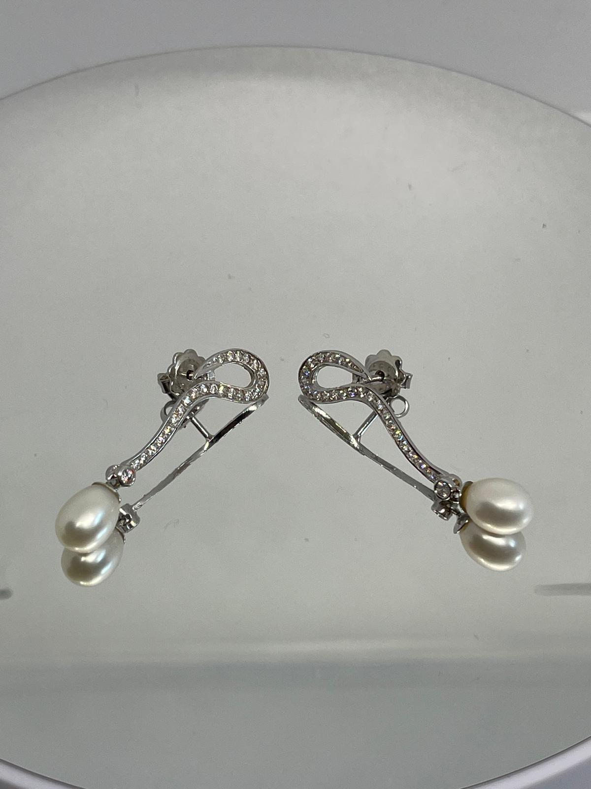 Pendientes de Oro Blanco 18 Quilates con Circonitas y Perlas Cultivadas