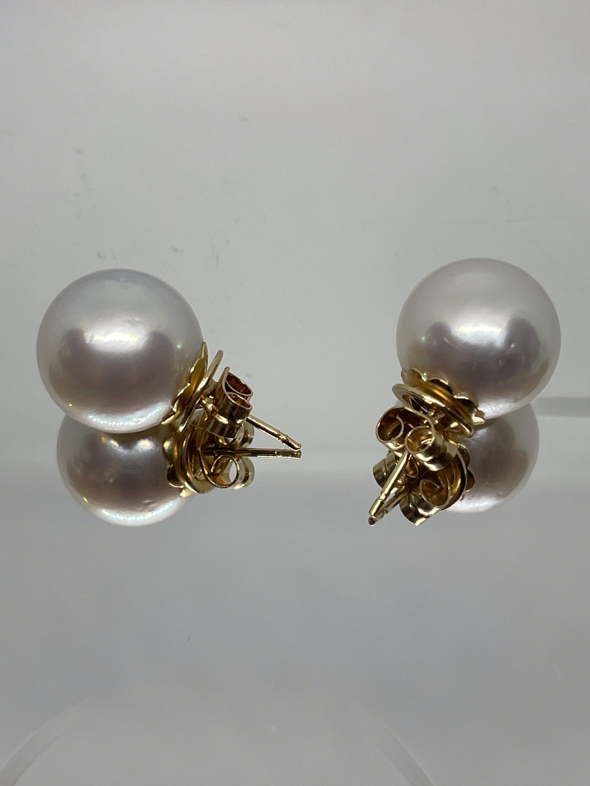 Pendientes de Oro de Alta Joyería con Perlas Cultivadas de los Mares del Sur 14mm - Imagen 4